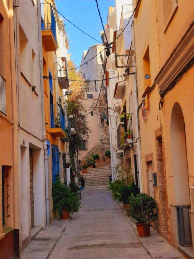 2 Bedroom Large Modern Apartment In Blanes Old Town 50M From The Beach! Екстериор снимка