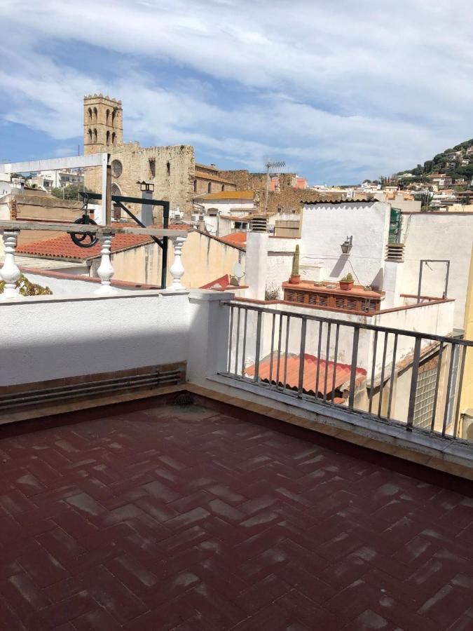 2 Bedroom Large Modern Apartment In Blanes Old Town 50M From The Beach! Екстериор снимка